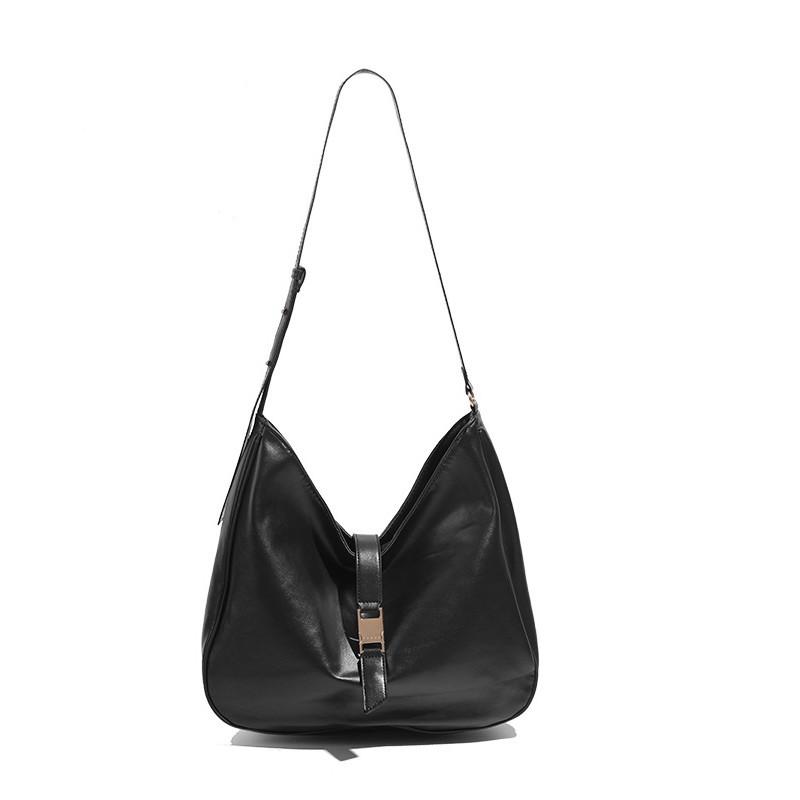 New large-capacity black shoulder messenger bag retro high-texture commuter underarm women's bag