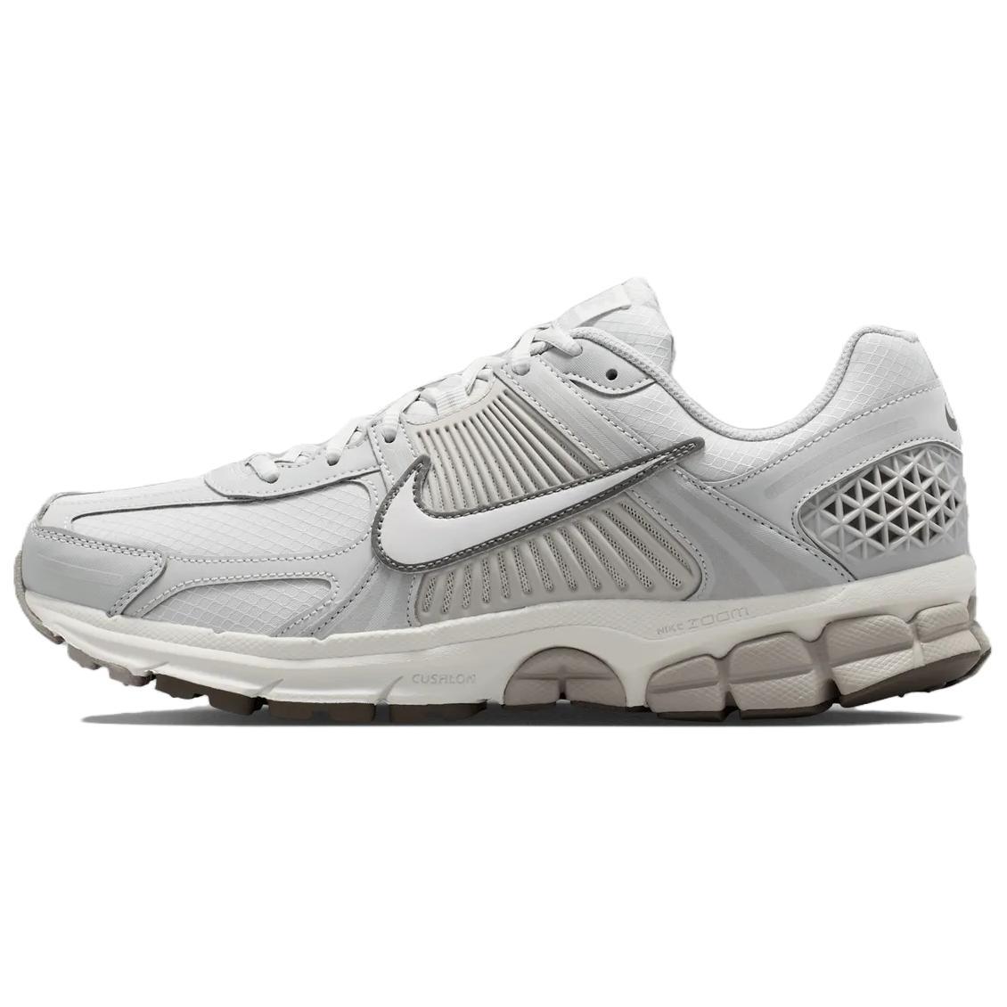 Nike Zoom Vomero 5 SE Versatile