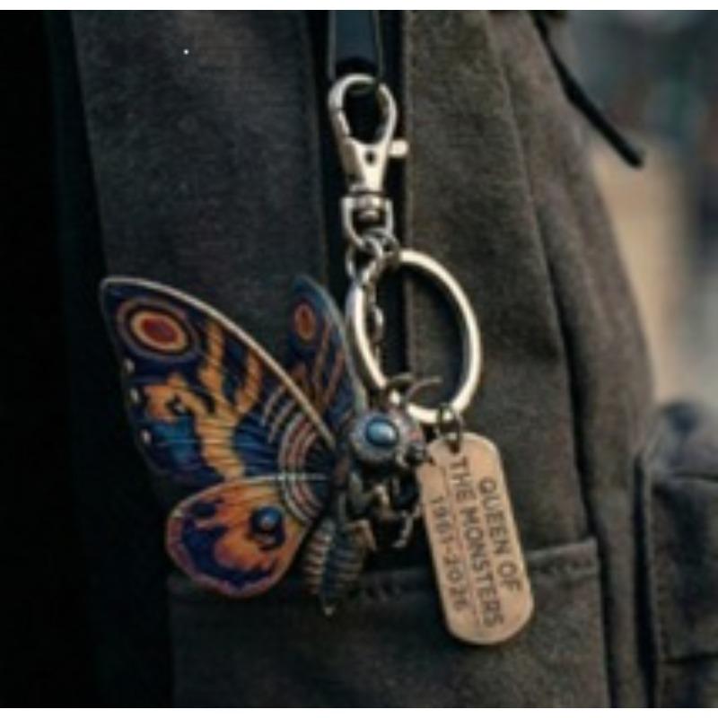 Keychain Metal Dinosaur Pendant As A Creative and Unique Accessory for Car Bags, A Gift.