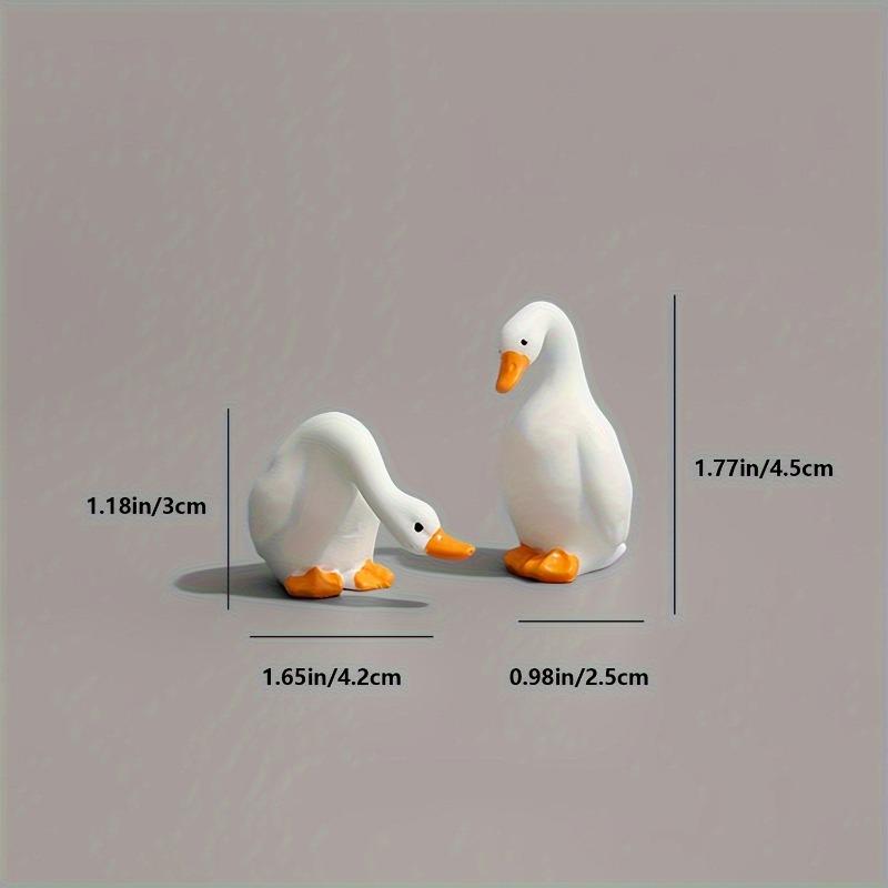 Cute White Goose Ornaments-Resin Handmade Table Decorations, Suitable for Home and Garden Decoration