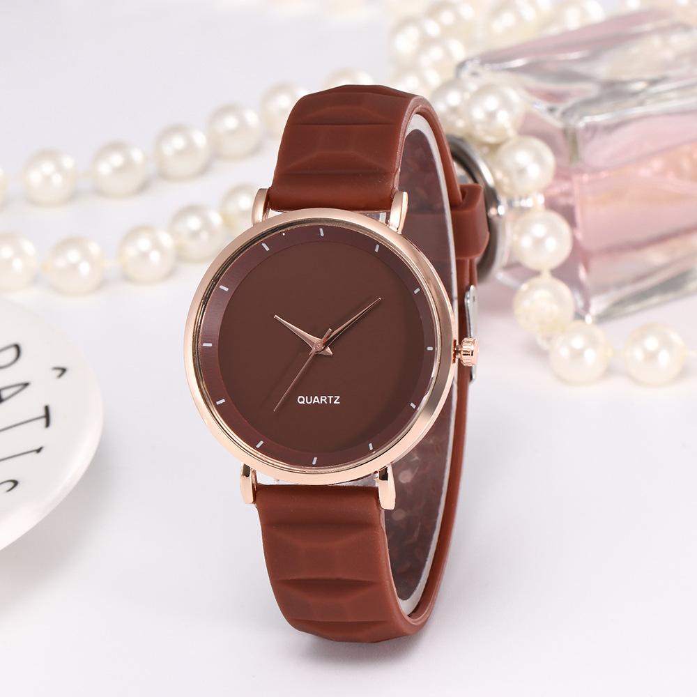 Women's Quartz Watch Casual Ladies Wristwatch Simple Candy Colored Silicone Strap Student Daily Wear Fashion Female Watches