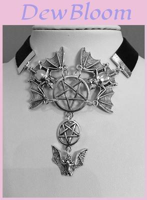 Bat And Star Pendant Necklace Alloy Short Chain For Couples Autumn 2024 Fashion Jewelry