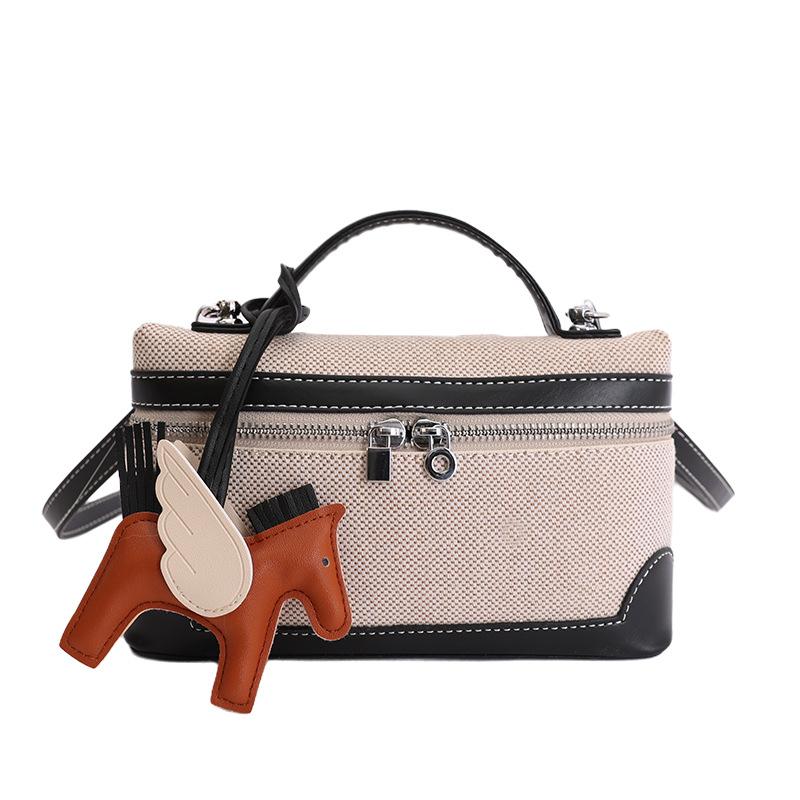 Large-capacity Versatile Casual Small Horse-shaped Handbag with A Slanted Shoulder Strap, Small Square Bag