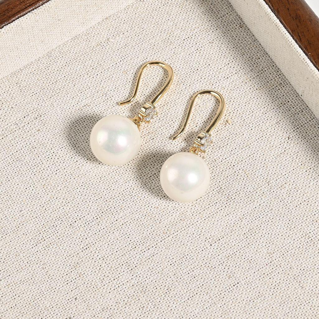 925 Silver Freshwater Pearl Stud Earrings: European-American Style, Elegant Shi Family Design