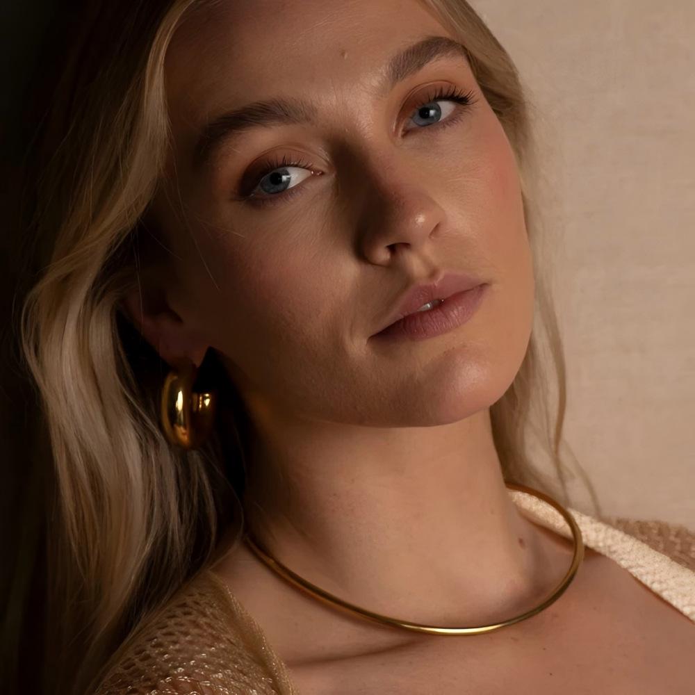 18K Gold Stainless Steel C-Shaped Hoop Earrings - Fashionable, Non-Fading, Versatile Women's Jewelry 