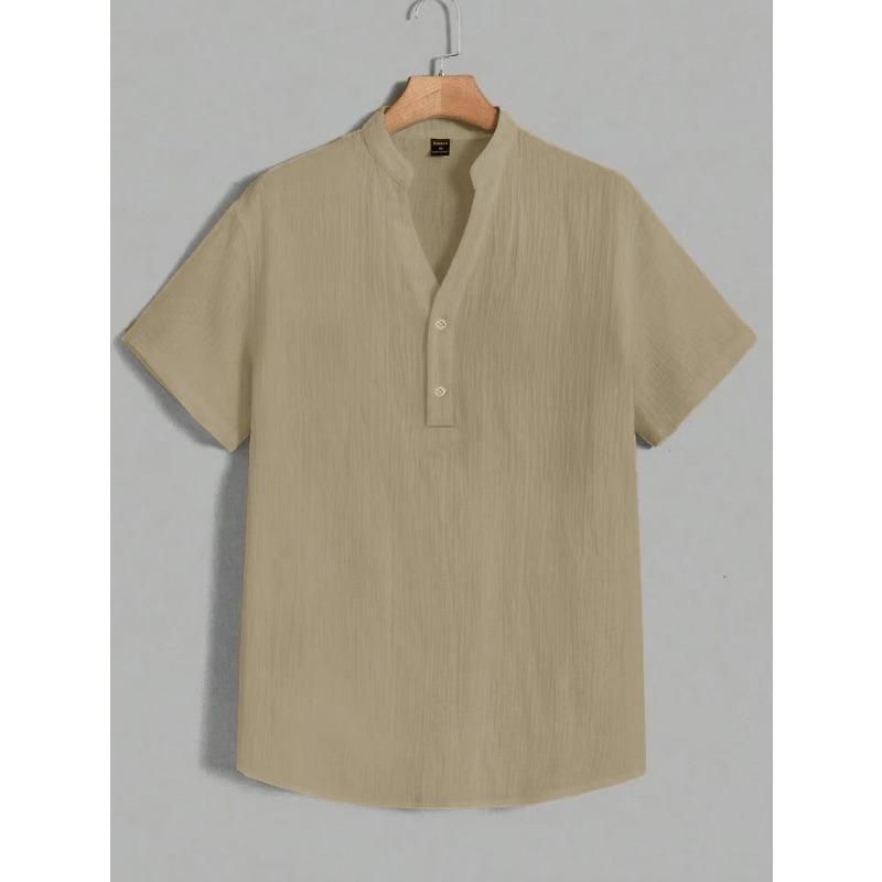 Camisa Texturizada Azul Claro para Hombre con Cuello Alto, Top Henley Casual de Manga Corta, Tejido Transpirable para Verano