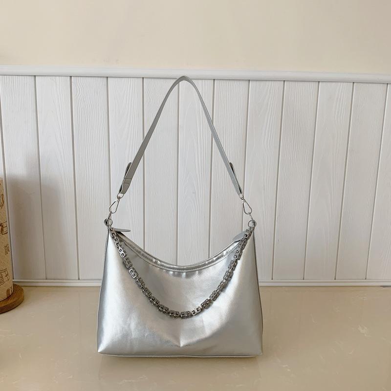 

2025 trendy new fashion simple design popular leisure chain one shoulder crossbody portable dumpling tote bag
