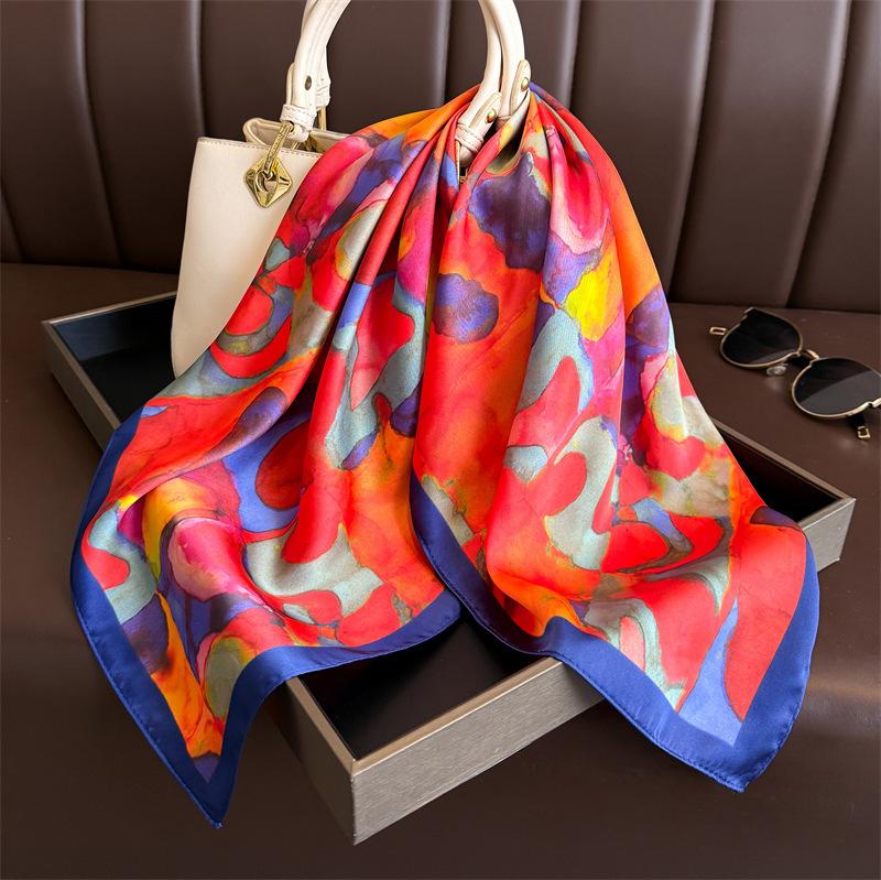 New Modern Polka Dot Printed Silk Scarf Square Scarf High-end Shawl Sunscreen Neck Small Square Scarf Headscarf Women's Scarf