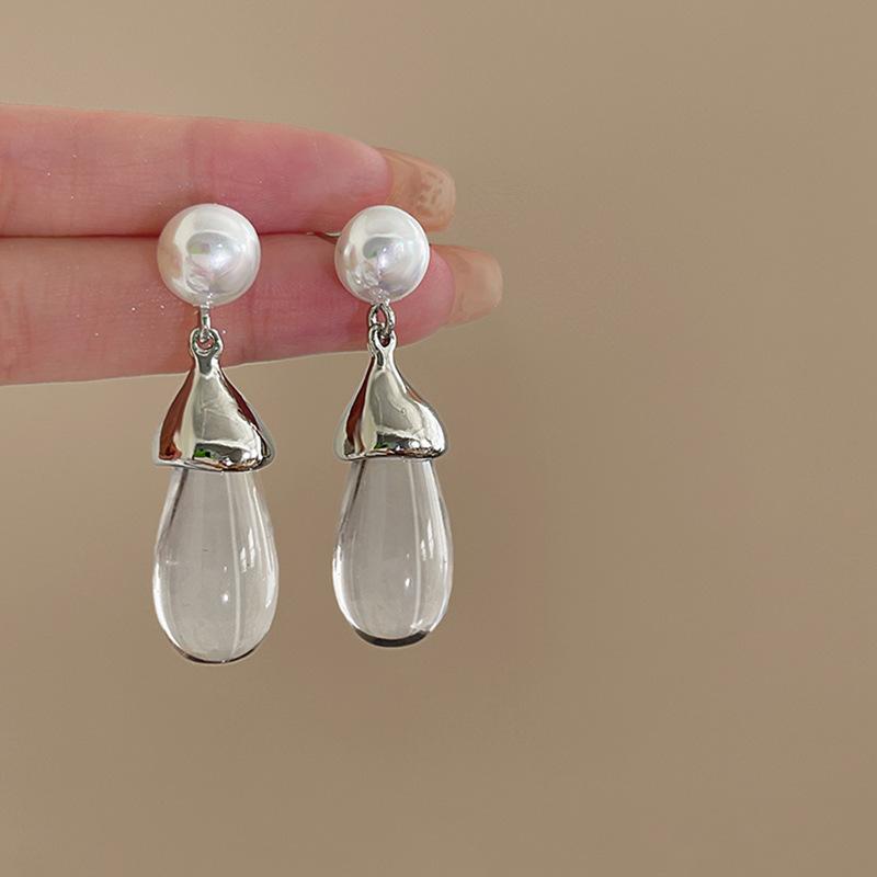 Water drop pearl earrings ins style fashion versatile earrings personalized creative Internet celebrity earrings women