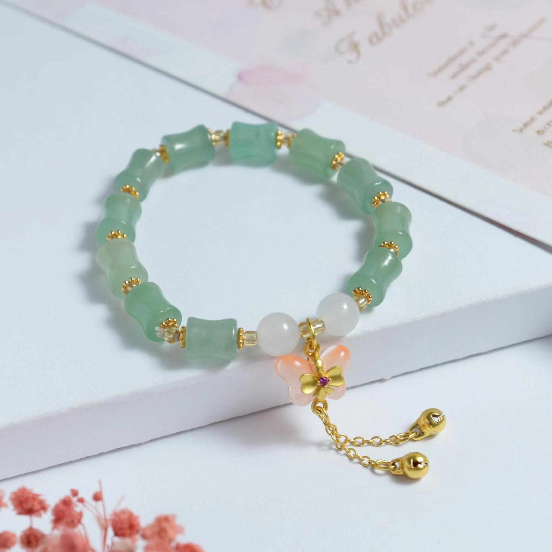 

Комплект многорядного ожерелья и браслета из круглых бусин авантюрина - 108 бусин.