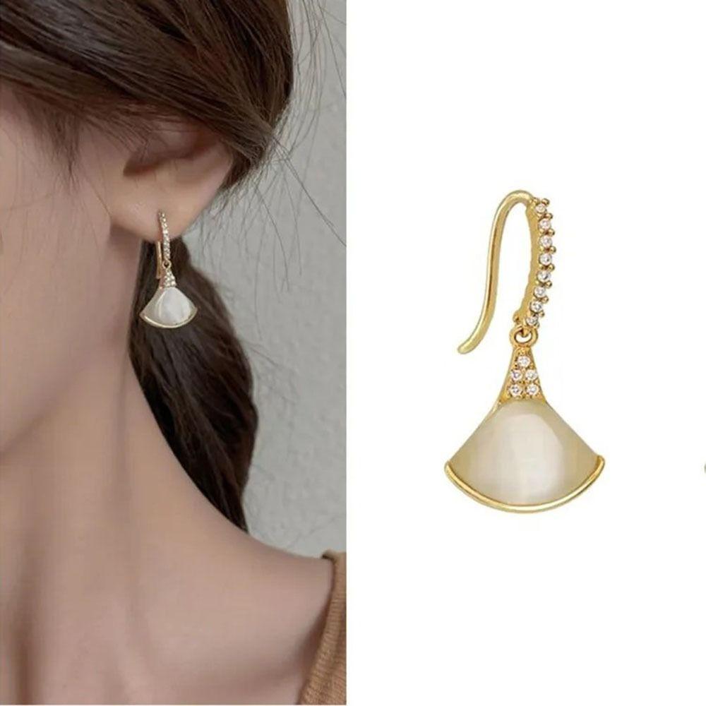

Trendy Fan-Shape Earrings Brass Zircon Geometric Eardrop Sector Shape Drop Earrings Jewelry Gift золотой