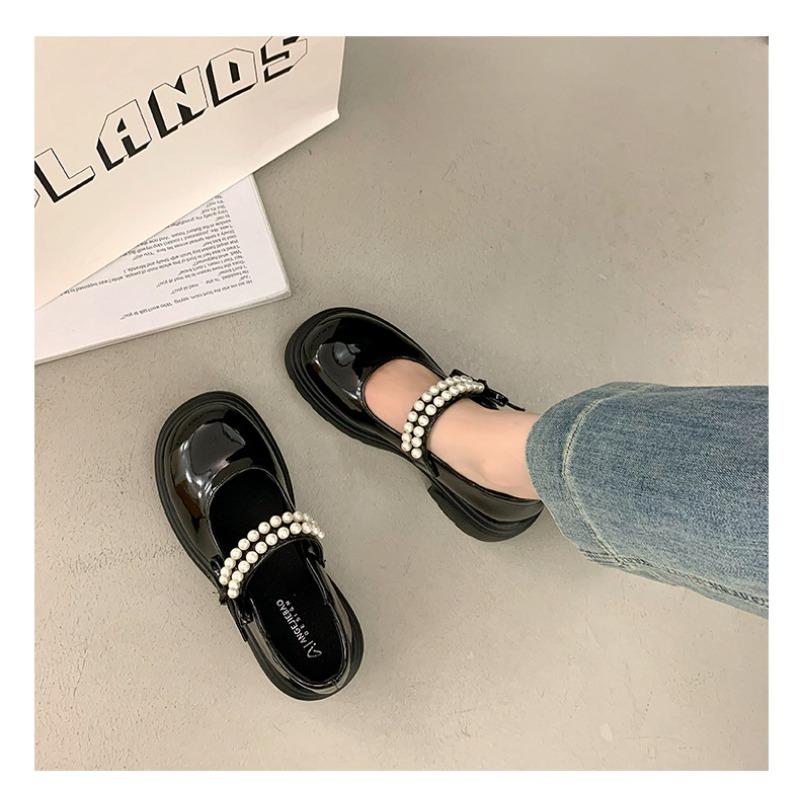 Fashion Hot Selling 2025 Thick Bottom Mary Jane Shoes Women Autumn New Pumps Fashion Pearl Retro Thick High Heel Loafers Women's Shoes