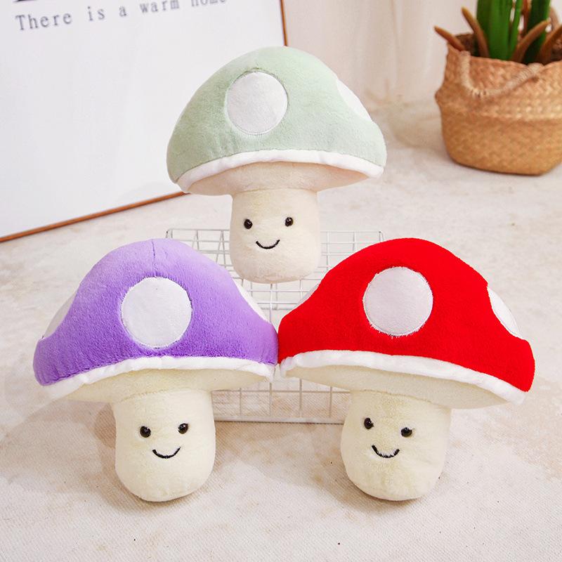 Prawdziwy kolor mała grzybowa lalka pluszowa zabawka lalka grzyb dziecięca uspokajająca lalka prezent urodzinowy