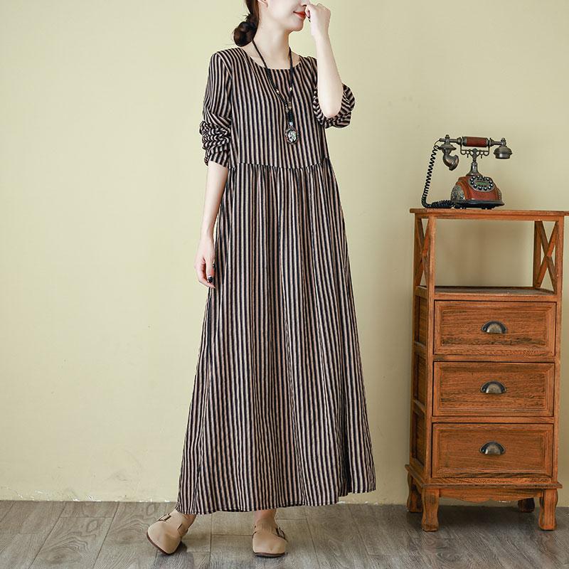 

DIMANAF 2025 Весна Женское Праздничное Свободное Платье Большого Размера Винтажное Базовое Плиссированное Повседневное Длинное Платье Платье в Полоску Макси 3XL коричневый