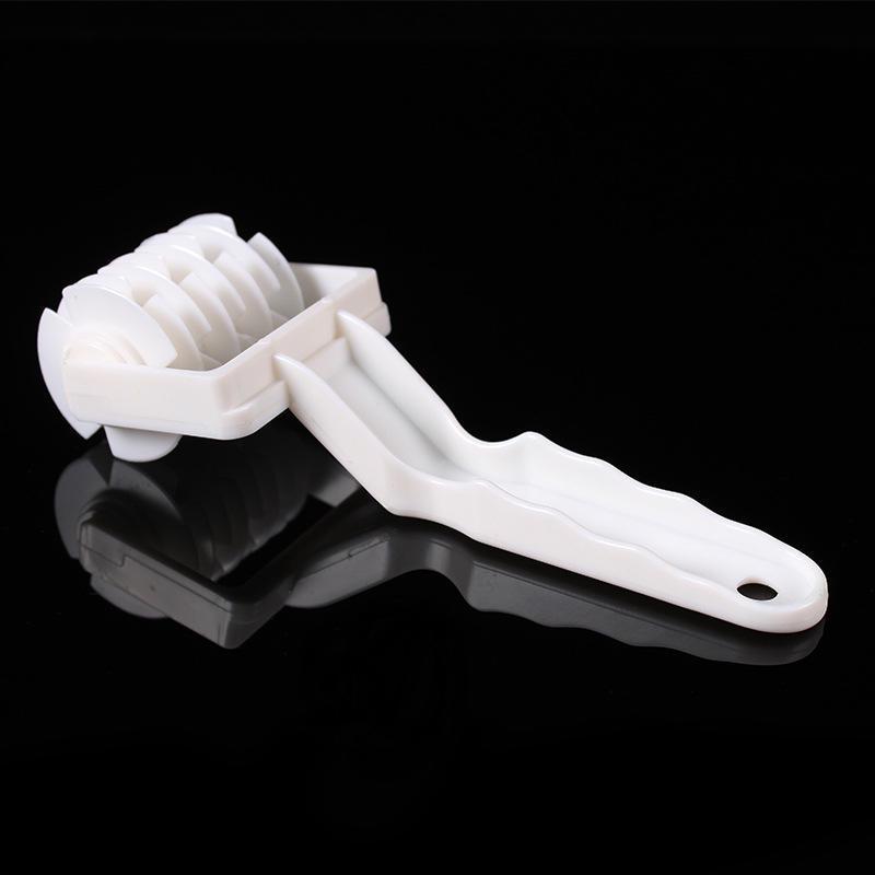 Plastic Baking Tools Wheel Cutter Hob Biscuits Pizza Pie Cake Tool Mold Pull Net