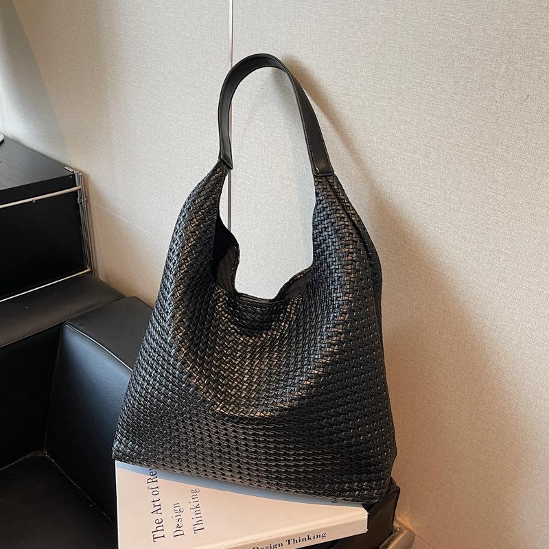 Large Capacity Bag Women's Fashion Woven Pattern Tote Bag Retro Versatile Commuter Shoulder Bag