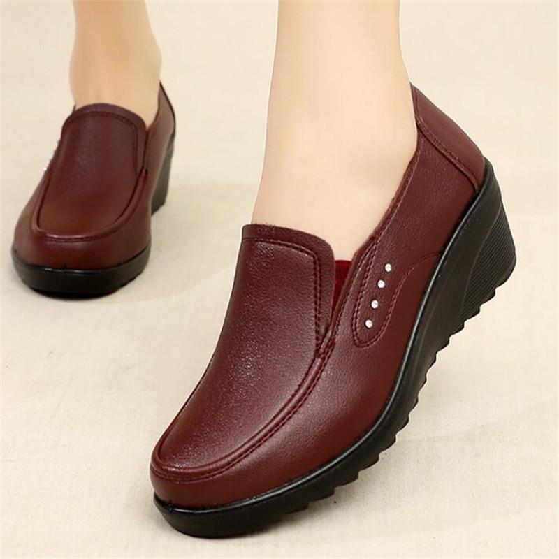Spring Autumn Women's Fashion Pumps Shoes Woman Soft Leather Wedges Casual Shoes Comfortable Large Size Mother's Shoes