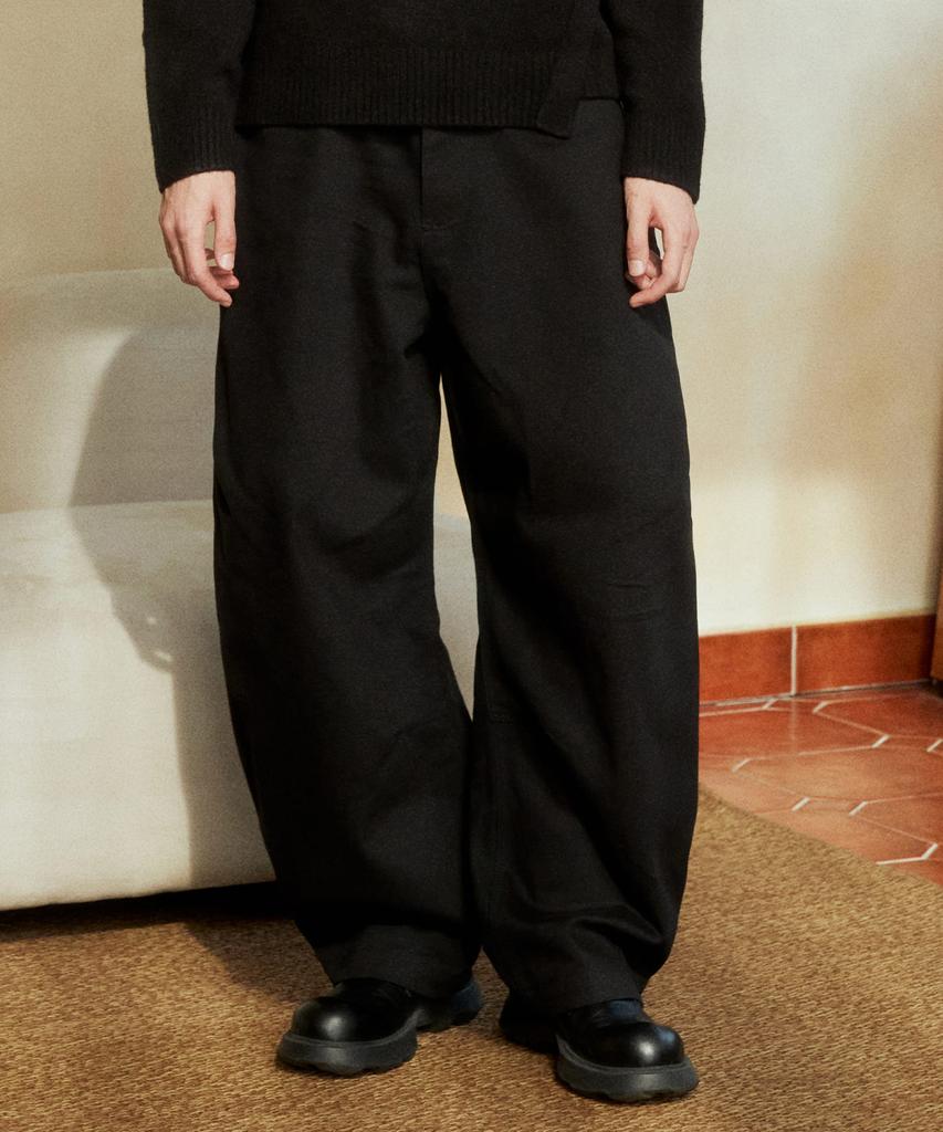 DTHIRTYONE Side-Snap Balloon Curved Pants (Black)