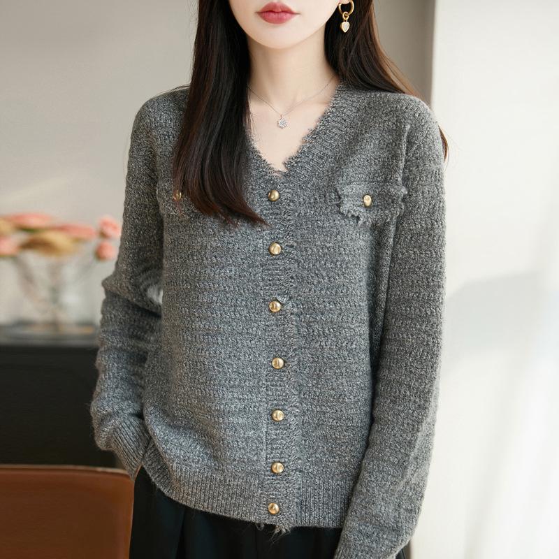 Elegant Women's V-Neck French Knit Cardigan - Warm, Versatile Heather Yarn Sweater