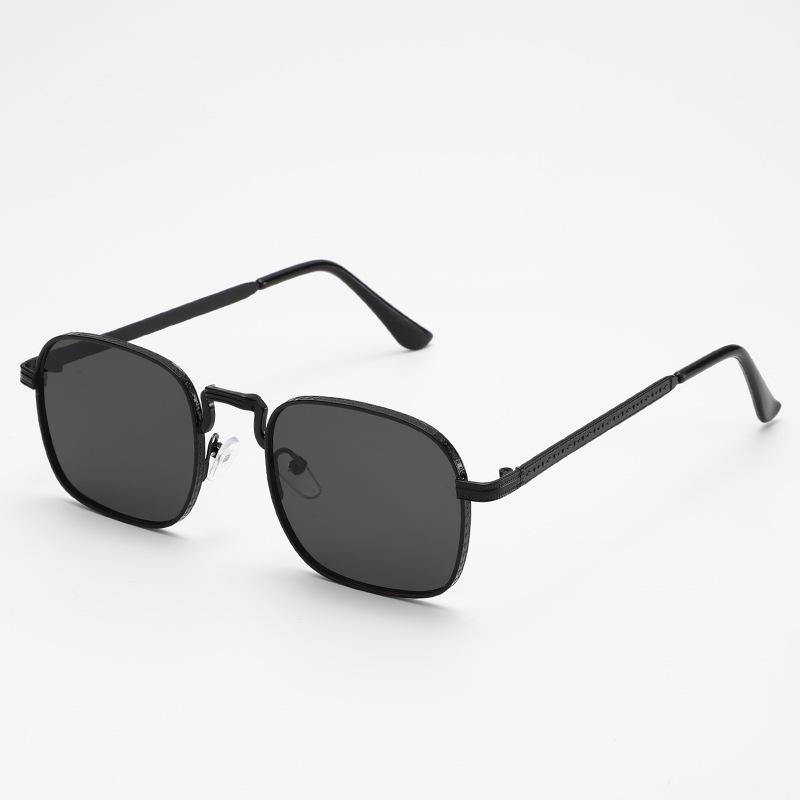 High-end Retro Cat Eye UV Protection Metal Sunglasses for Women