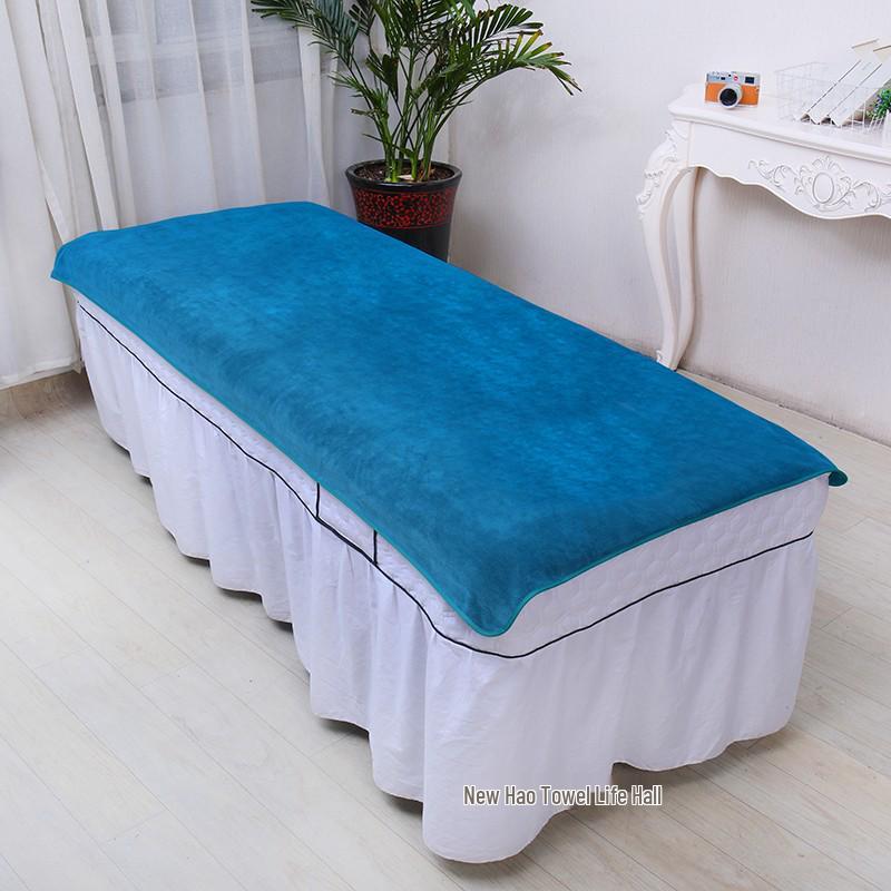 Large Soft Absorbent Bath Towel for Beauty Salons and Massage