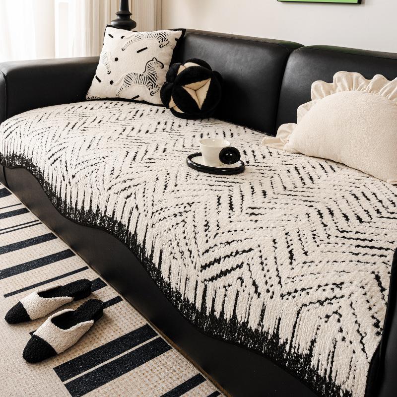 

Rule Sofa Seat Cushion Plush Winter New Thickened Warm Advanced Feeling Does Not Lose Hair Cover Cloth Towel Seat Cushion 70*70cm