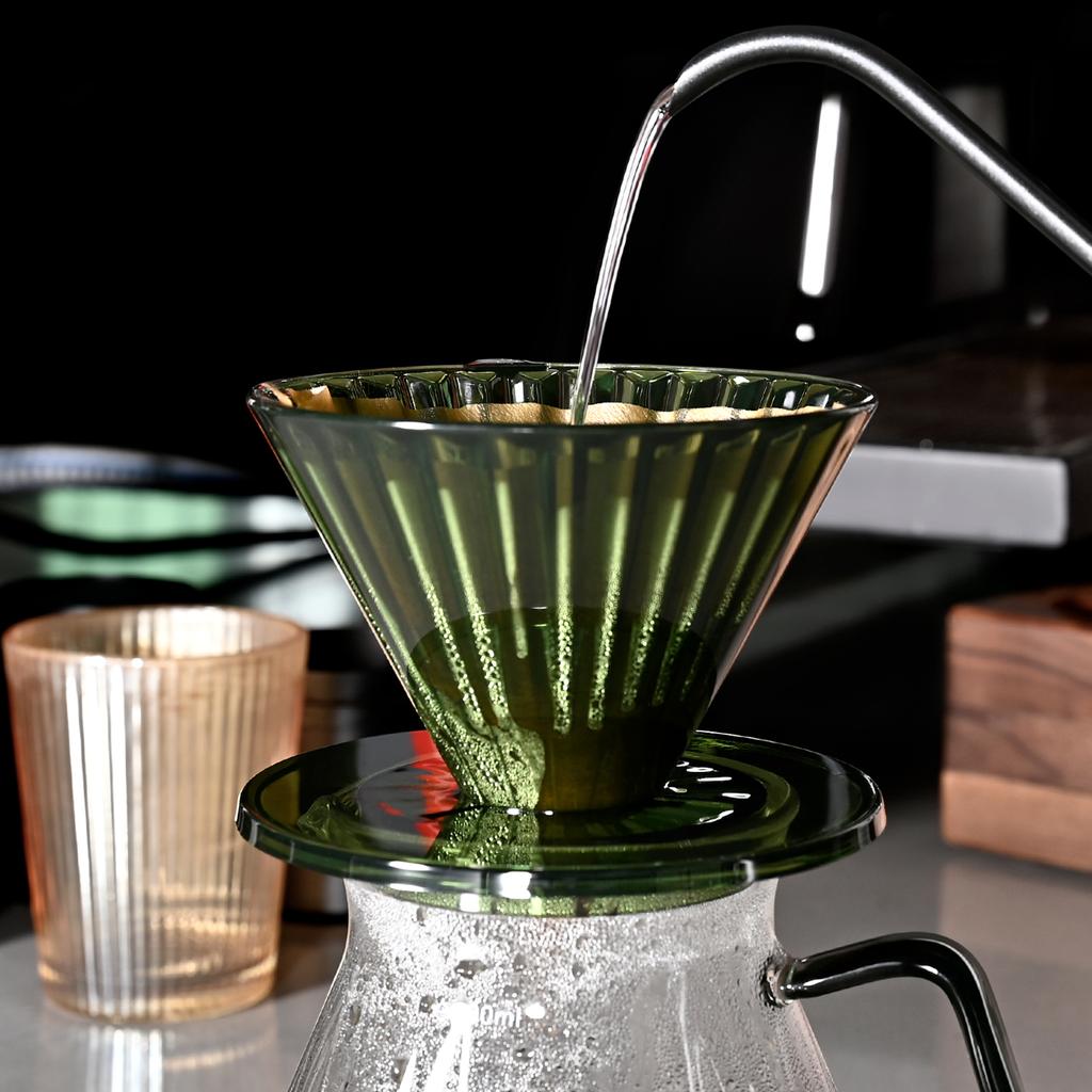 Wielorazowy 1-2 filiżanki V01 Dripper do kawy Żywiczny filtr do kawy do przelewania Barista Parzenie kawy Lejek do kawy Kubek filtrujący Ręczne przelewanie