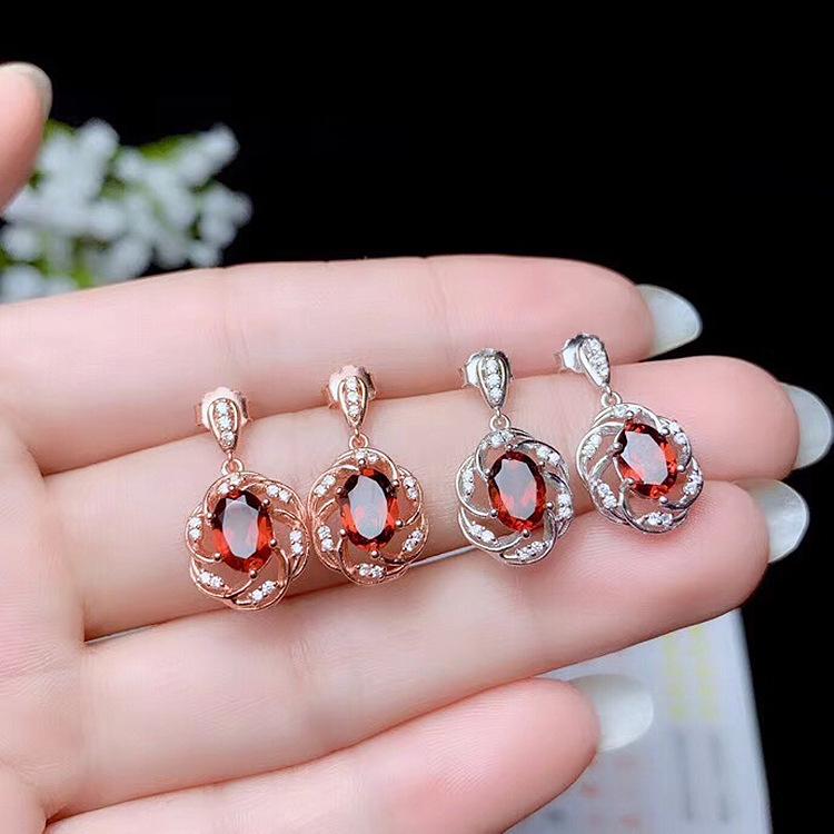 Imitation Natural Garnet Women's Jewelry Set: Ring, Pendant, Earrings