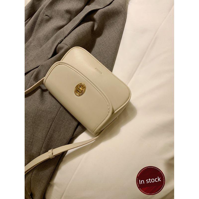 South Style Chio2nd Emily Texture Saddle Bag
