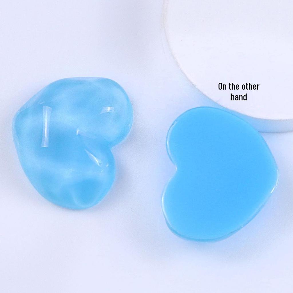 22mm Wavy Heart-Shaped Resin Charms and Hair Accessories