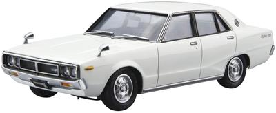 Aoshima Bunka Kyozaisha The Model Car Series Nissan GC110 Skyline 2000GT 1972 Plastic Model 1/24 No.47