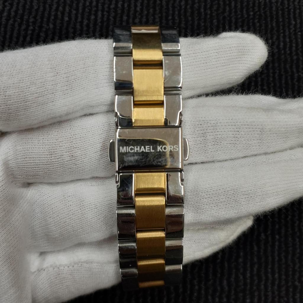 Used MICHAEL KORS MK-6337 quartz watch