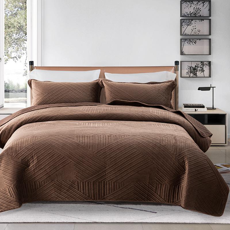 Crystal Velvet Laminated Cotton Bed Cover Quilted European Leisure Cover Blanket Home Bedding