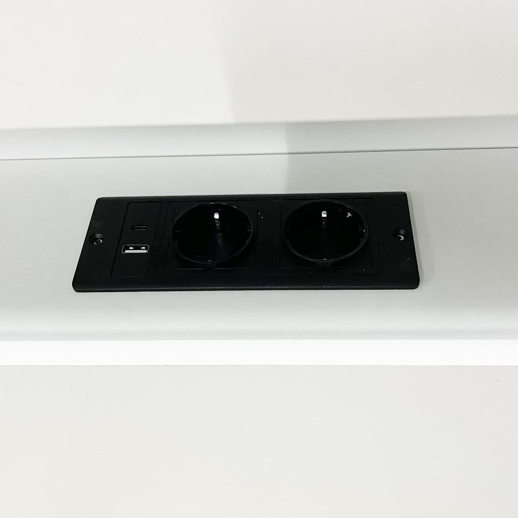 Wooden Bed Frame with Storage In the Headboard, LED Lighting, Integrated Outlets, Modern Platform Bed In White 140 X 200 Cm