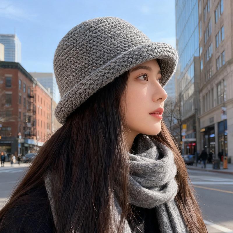 Autumn and Winter Thickened Woolen Fisherman's Hat for Women Curled Basin Hat Solid Color  Versatile Warm  Face Showing  Small Knitted Hat for Men