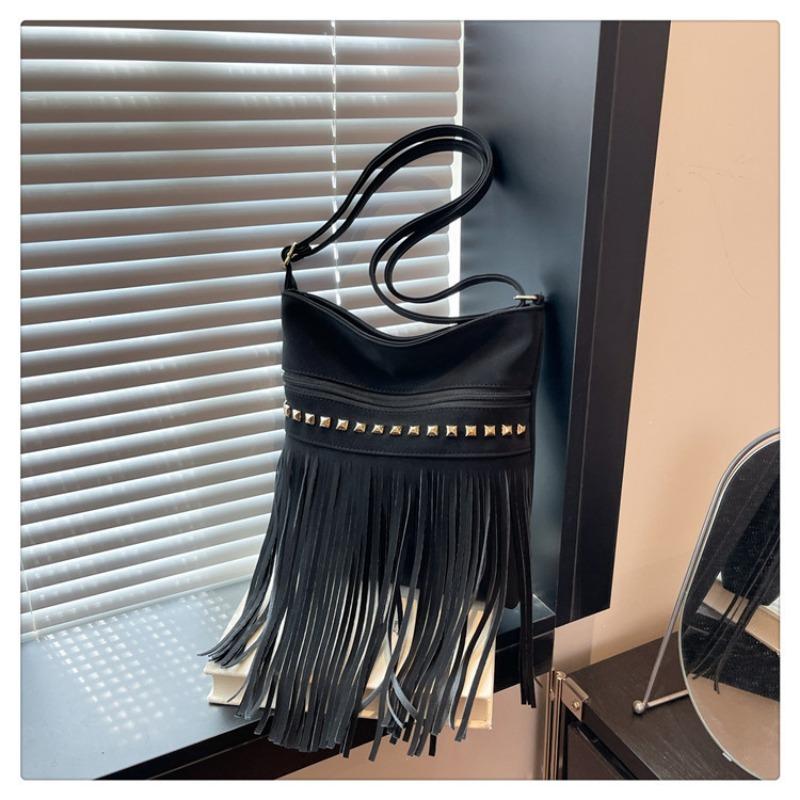 Retro Large-capacity Fringed Single-shoulder Bag, Personalized Tote Bag, Fashionable Crossbody Dumpling Bag