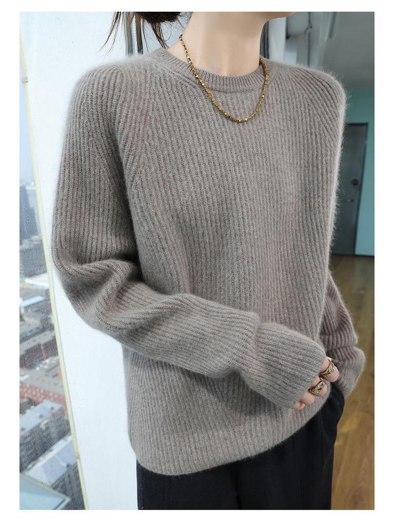 Women's Thickened Cashmere Sweater - Loose Fit, Round Neck, Long-Sleeved, Knitted Base Shirt for Autumn/Winter Fashion