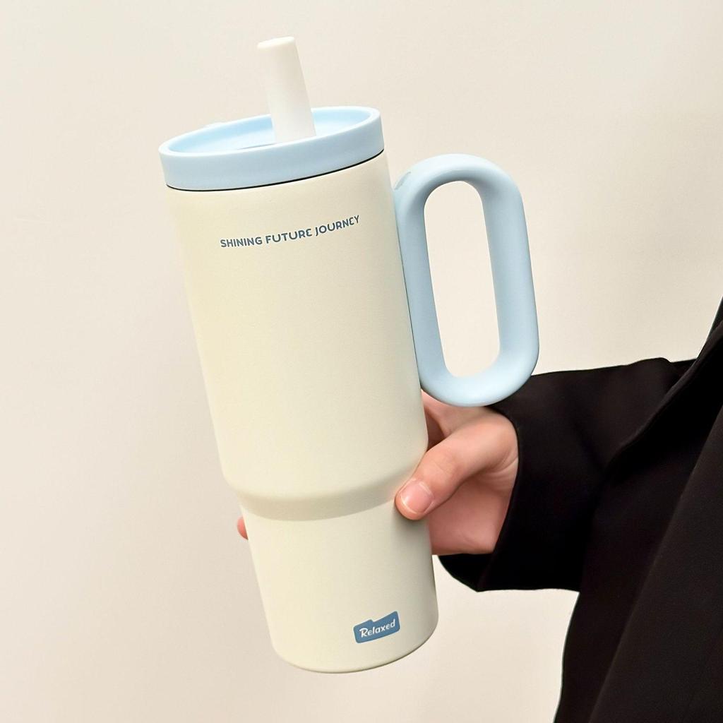 Premium Large-Capacity Insulated Stainless Steel Car Cup with Straw