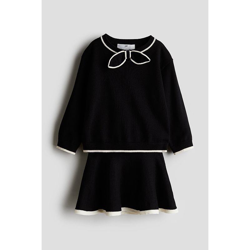 

Детская одежда HM Костюм для девочки 2 предмета Летний Клетчатый Трикотажный Хлопковый Костюм 1179402 Black 130/64(6-8Y)