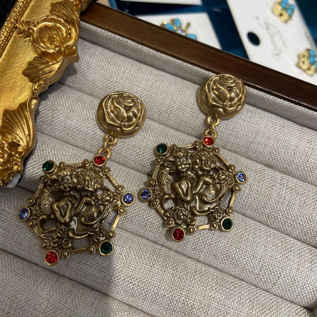 Pendientes de Ángel Besándose de Metal Retro y Antiguos, Pendientes de Botón de Rosa Incrustados con Diamantes de Alta Gama, Pendientes Exagerados Personalizados Para Mujeres