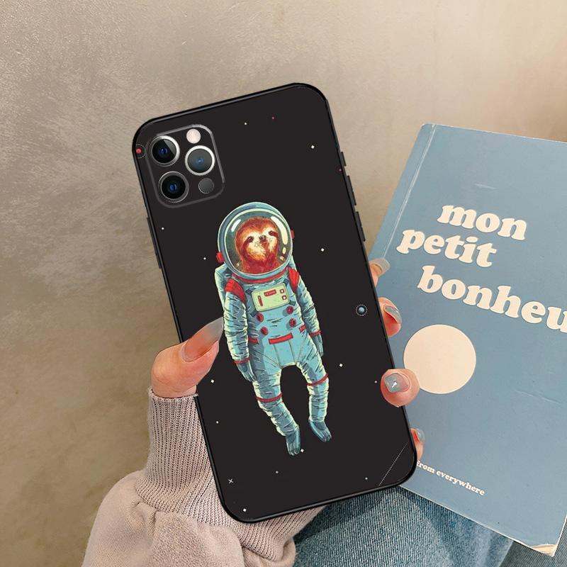 

Funny Sloth Case For iPhone 17 Air 15 14 13 12 11 16 Pro Max 13 mini XR 15 16 Plus 16e Back Cover Shell iPhone 14 Plus