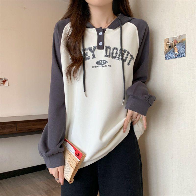 

Women s Plus Size Hooded Sweatshirt - Age-Reducing Color Block Design for Autumn 2025: New Loose, Versatile, Casual Top Small серый