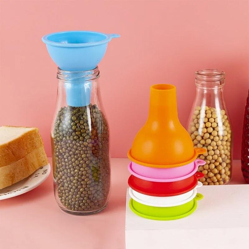 1pc Silicone Funnel Wide Mouth and Large Diameter Funnel Pour Oil Milk Powder Beans Dispense Funnel Kitchen Tool