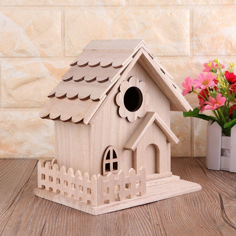 For Creative Wooden Bird House Breeding Cage Box Feeding Nest Garden Backyard Pendant Simulation Fence Birdhouse Decorat X3UC