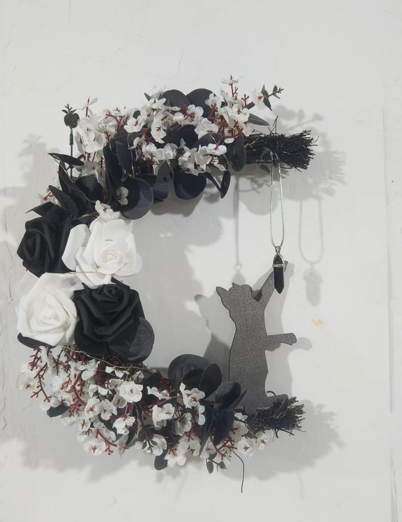 1PC Halloween Wreath, Plastic Crescent Moon Cat Design with Rose Accents, Festive Front Door Window Wall Decor, for Christmas