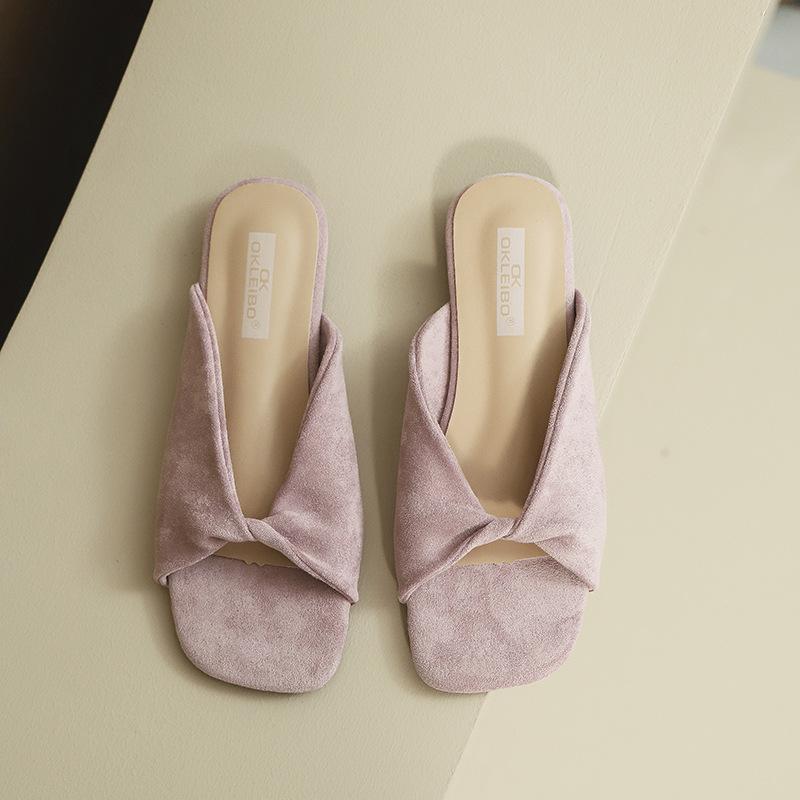 

Классные тапочки женские 2025 года новые ретро премиум с юбкой квадратная голова плиссированные тапочки на толстой подошве женская летняя верхняя одежда 35 фиолетовый