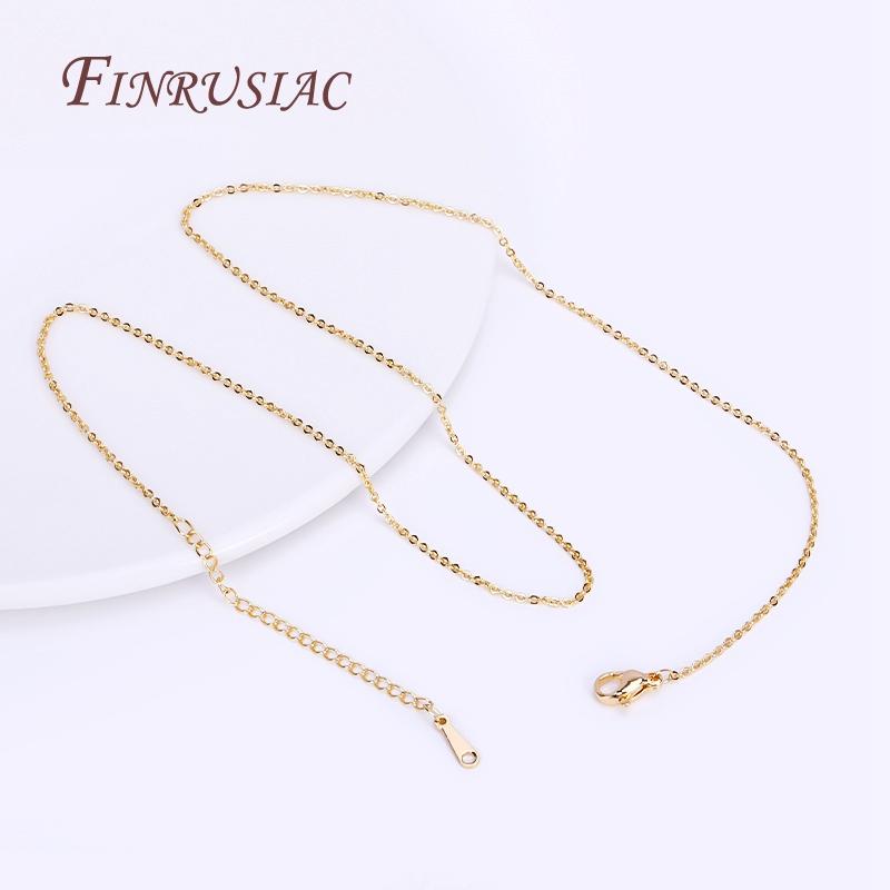 Flera typer DIY Smyckestillverkning Berlocker 18K Guldpläterad Mässing Inlagd Snäcka Berlocker För Halsband Smyckesmaterial