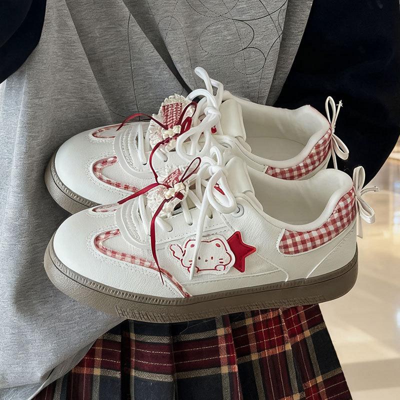High value Korean thick baseplate shoes women's 2025 new versatile INS trendy little white shoes with skirts casual women's shoes