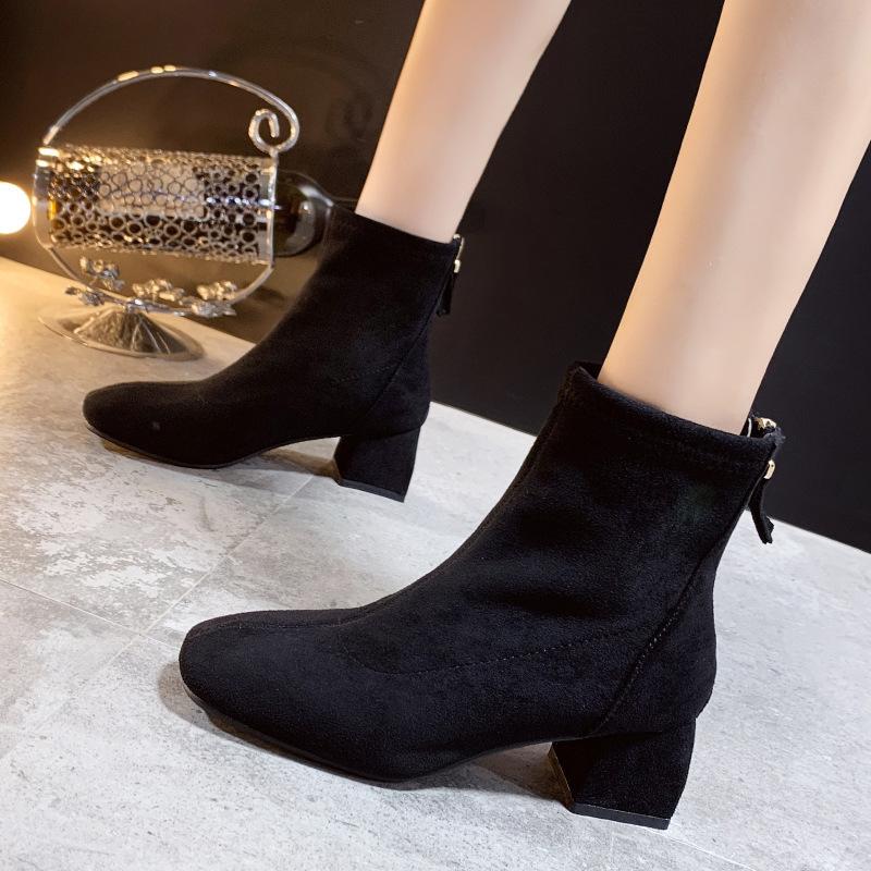 

Autumn and winter new Korean version thick heel short boots square head suede middle heel Martin shoes fashionable rear zipper women s boots 35 чёрный