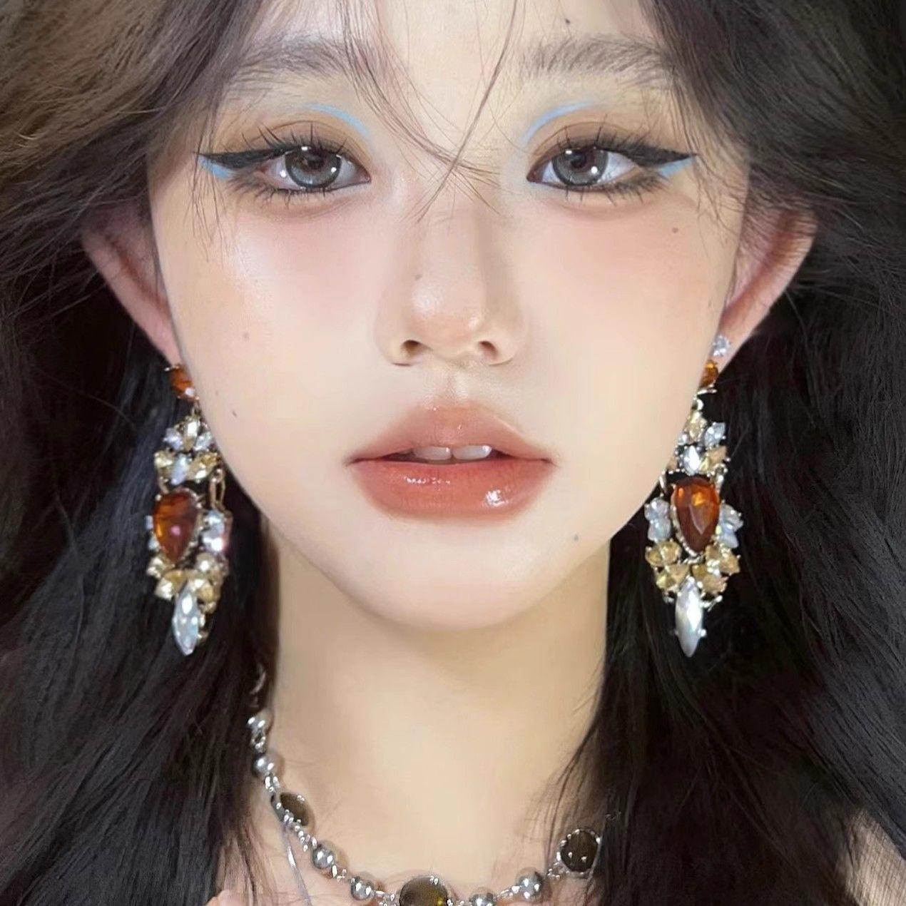 Earrings trendy retro heavy industry ethnic style versatile earrings women light luxury temperament long style earless ear clips women